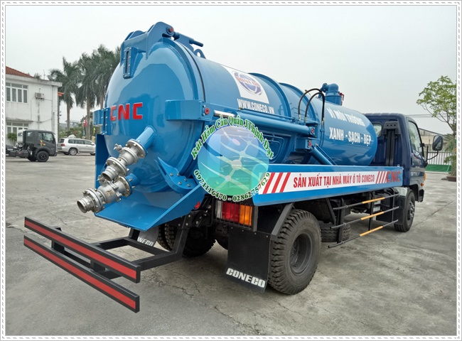 Bồn cầu bị bốc mùi hôi khi xả nước