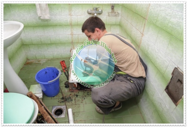 Biểu hiện khi bồn cầu bị nghẹt.