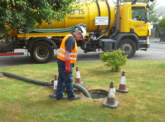 Công ty rút hầm cầu phường 8 quận 3 Thịnh Đạt chất lượng